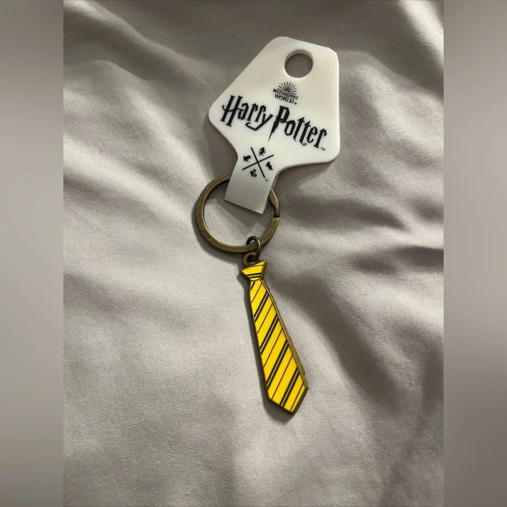 Warner Bros. Harry Potter Yellow Tie Hufflepuff Keychain